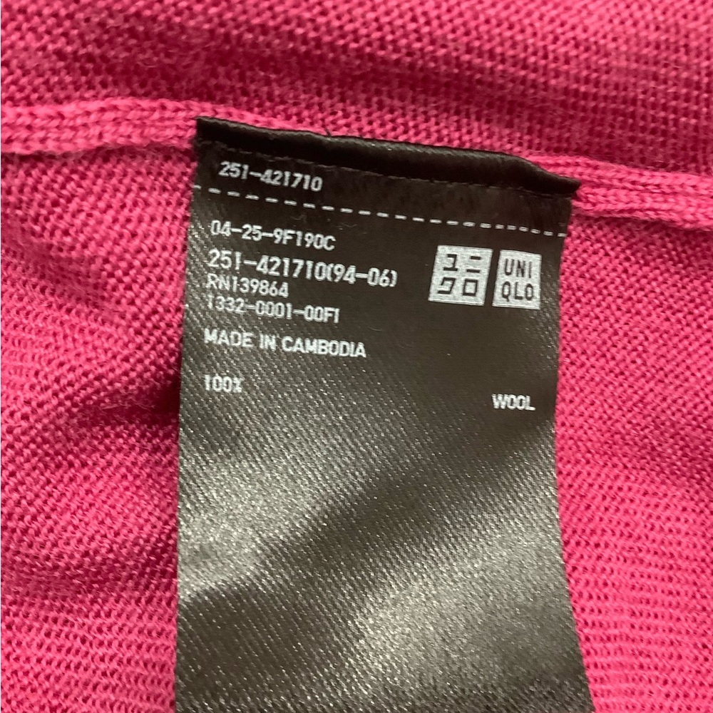 Uniqlo 100% Wool Long Sleeve Sweater V-Neck - Picture 6 of 7